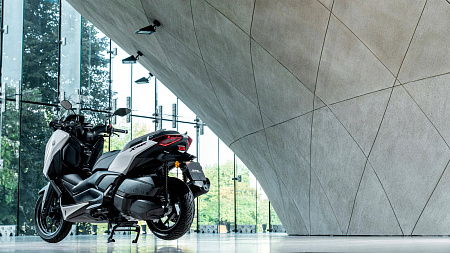 Мотоцикл Yamaha XMAX 300 Tech Max Heat